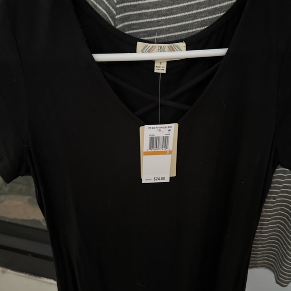 2 shirts one with tag 1 without both new from macys - Picture 2 of 3